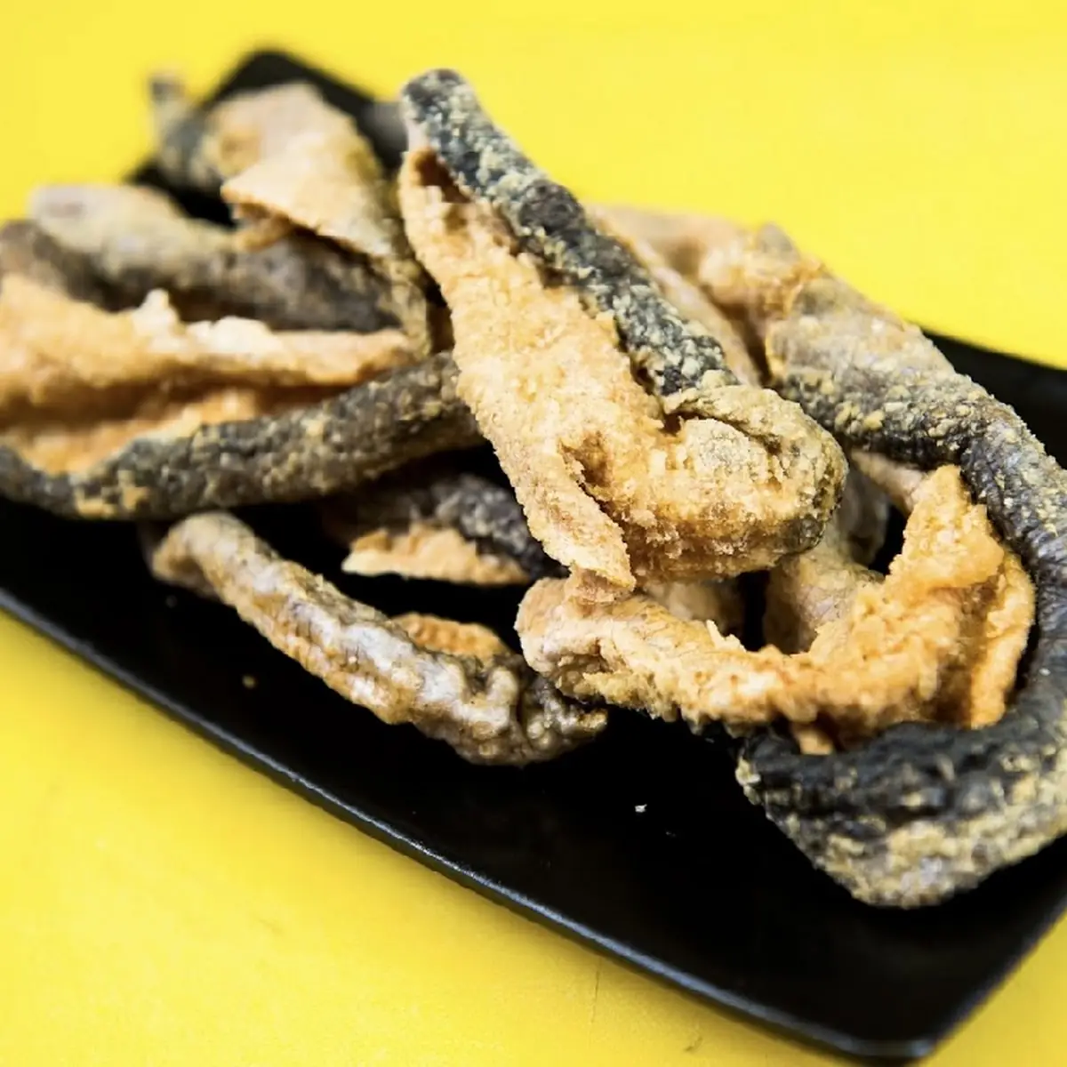 deep fried fish skin 酥炸鲜鱼皮